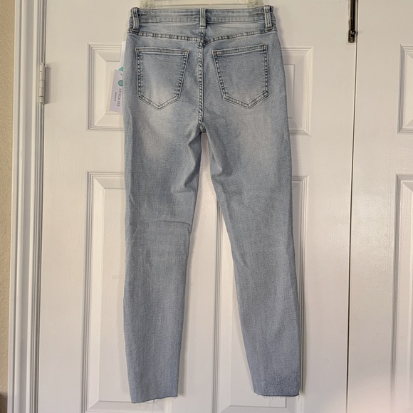 PISTOLA Arielle Skinny Scissor Cut Hem Jean Size 28 Color Indigo NWT - Picture 4 of 15
